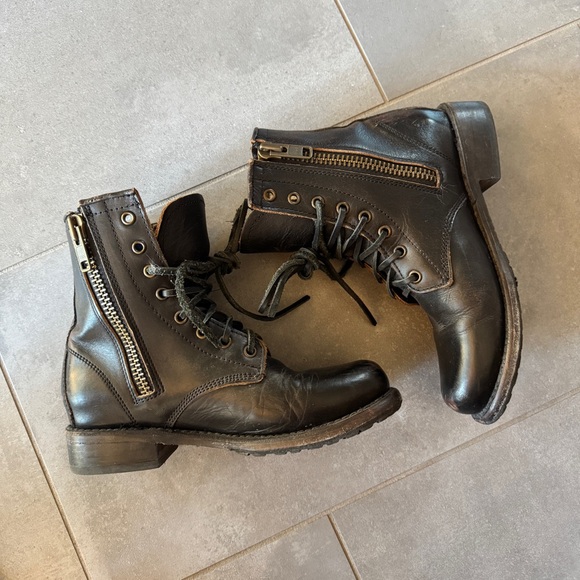 Freebird Manchester Boots - Picture 5 of 8